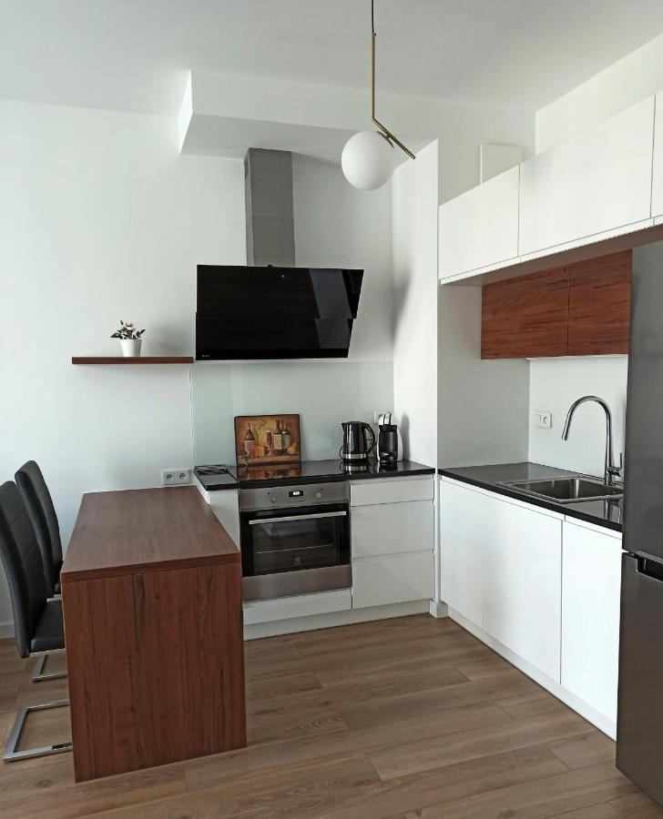 Cozy Apartment In Wilanow Warsaw Exterior photo