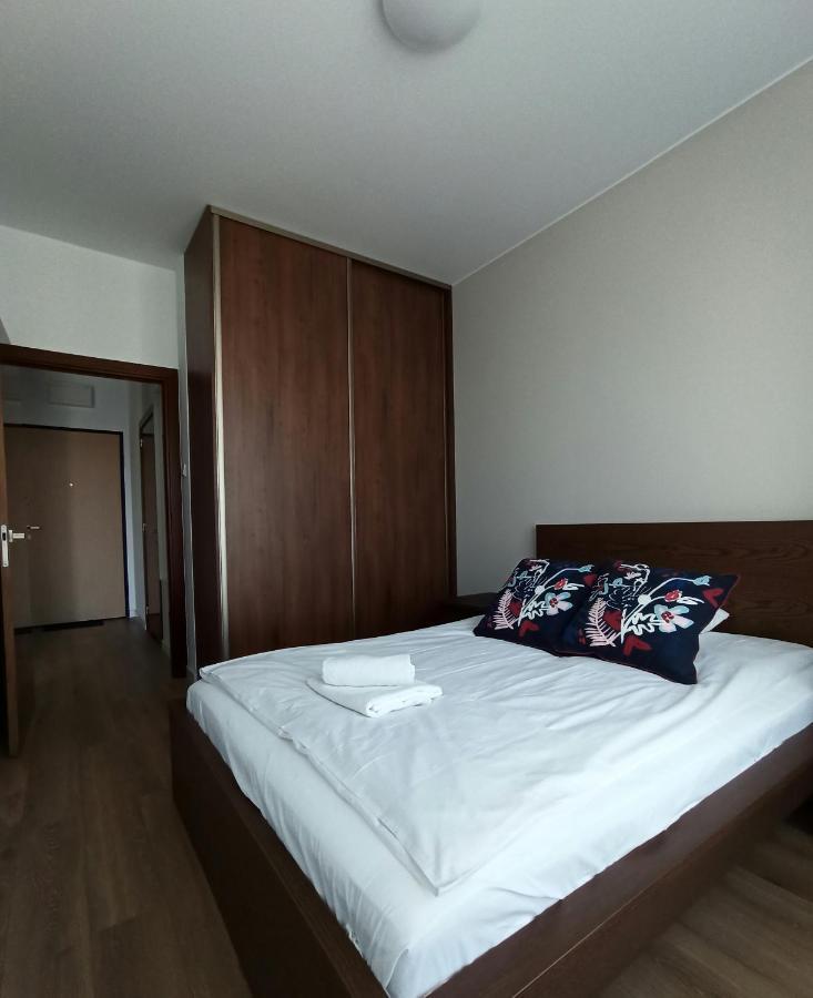Cozy Apartment In Wilanow Warsaw Exterior photo