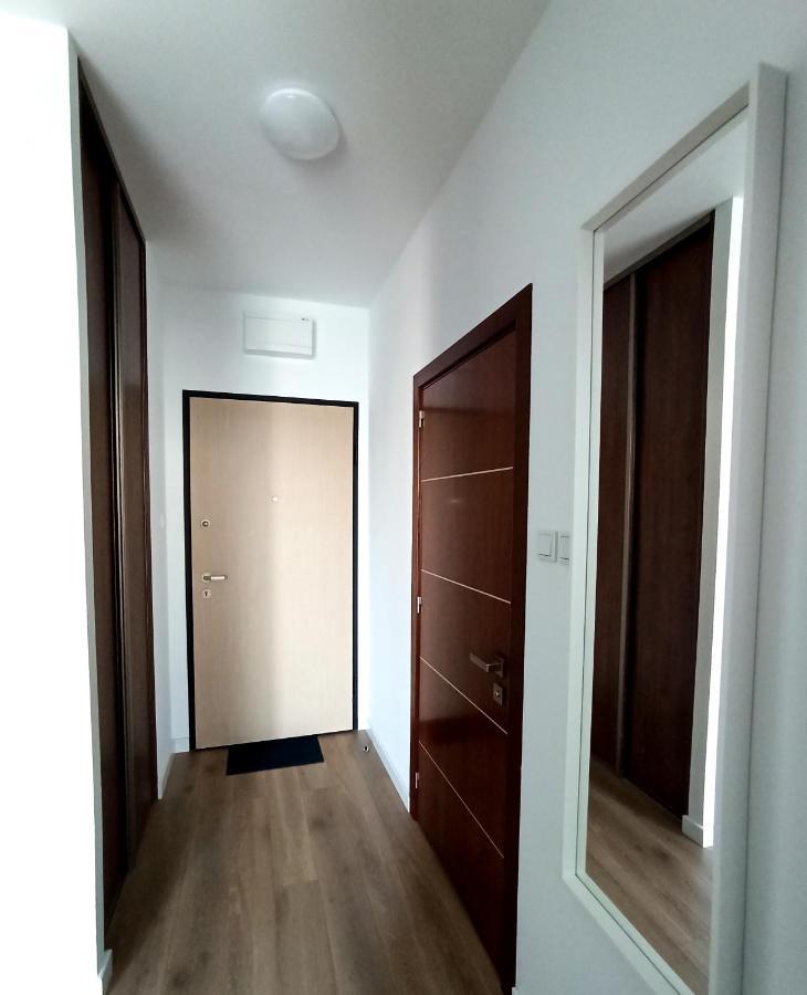 Cozy Apartment In Wilanow Warsaw Exterior photo